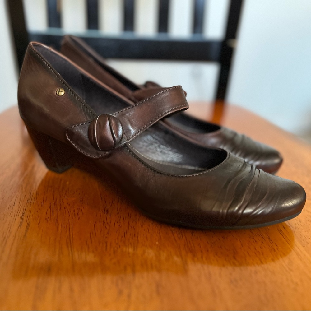 Pikolinos Women Dark Brown Leather Mary Jane Wedge Pump Euro Size 39 US 8.5/9